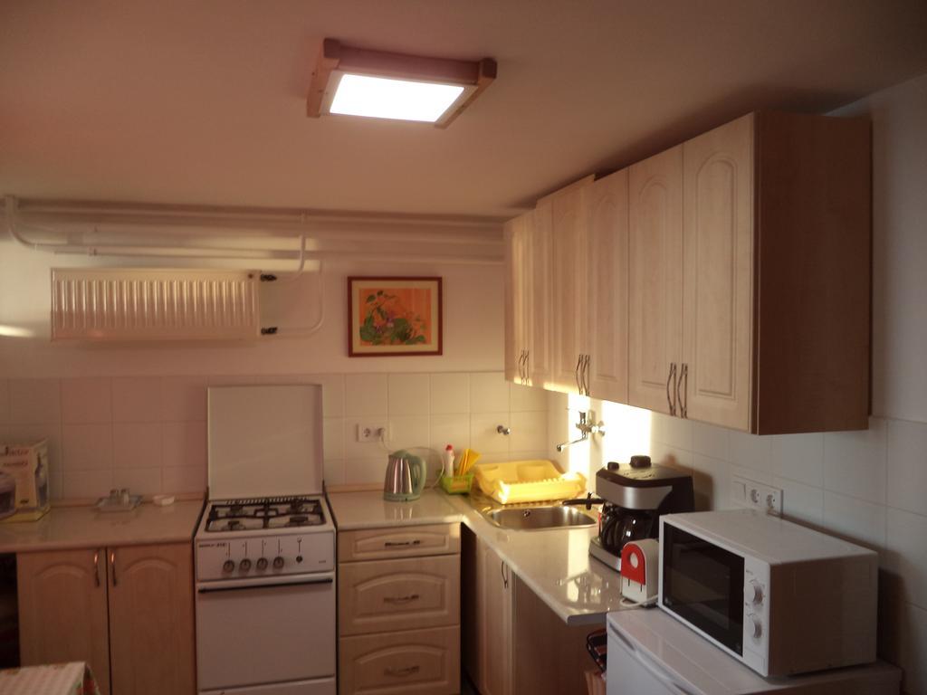 Napkelte Apartman Tihany Bilik gambar